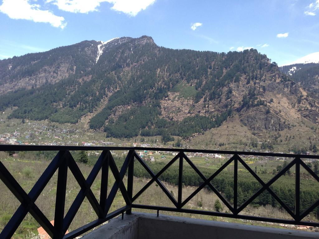 Hotel Ridge View Маналі Екстер'єр фото